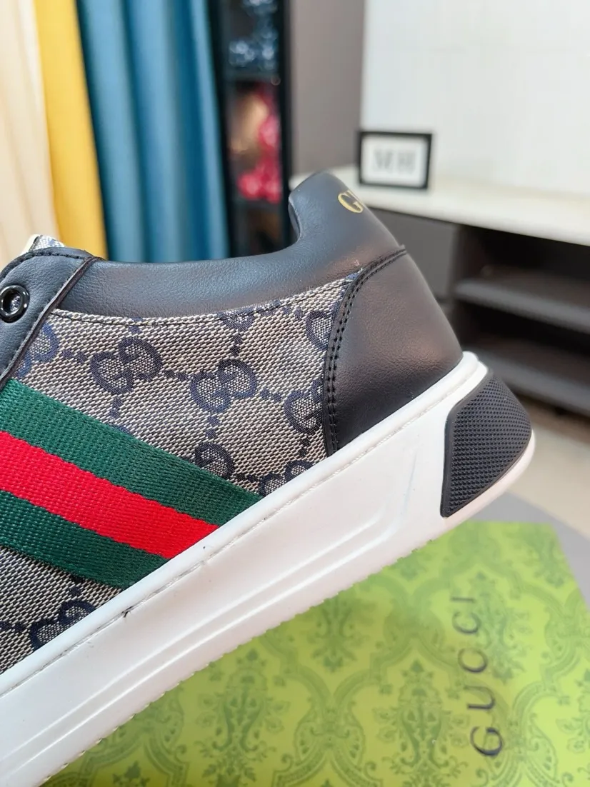 Men's shoes 💰420🌹🌹GUCCI [Gucci] New high-end brand of men's shoes, the latest fashionable casual men's shoes, trendy and versatile, relaxed and sporty style, uppers imported from Italy, first-layer cowhide, genuine leather lining, and ultra-fine workmanship. Original personalized fashionable rubber wear-resistant outsole, light and comfortable on the foot, size 38-44